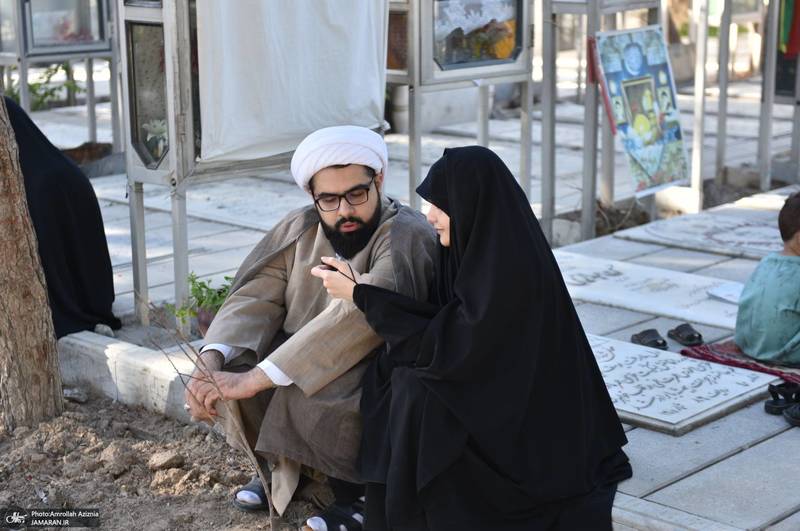 مراسم پرفیض دعای عرفه در قطعه ۲۹ بهشت زهرا(س)