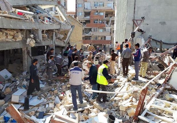 کشته‌های زلزله کرمانشاه 348 و زخمی‌ها 5953 نفر