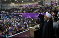 حضور حجت الاسلام حسن روحانی در جمع مردم ارومیه