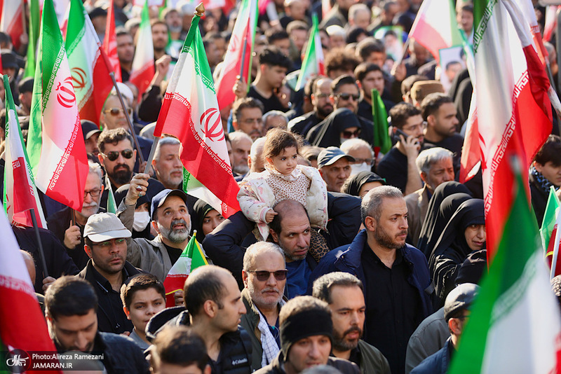 مراسم تشییع پیکر سردار دریابان پاسدار، شهید علیرضا تنگسیری، فرمانده نیروی دریایی سپاه و جمعی از شهدای والامقام