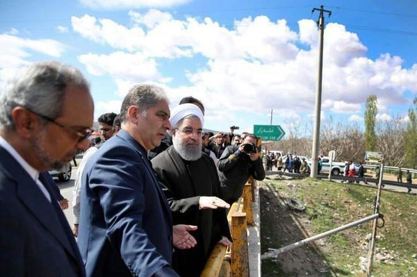 بازدید رئیس‌جمهور از مناطق سیل‌زده آذربایجان شرقی