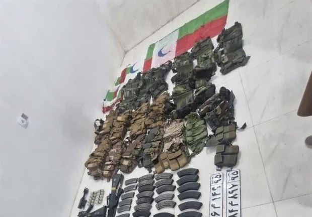 انهدام تیم تروریستی در راسک کشف مقادیر قابل توجهی سلاح‌‌ + عکس