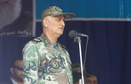 فرمانده ارشدارتش در جنوب غرب کشور: ارتش در مرزهای خوزستان امنیت پایداری را برقرار کرده است