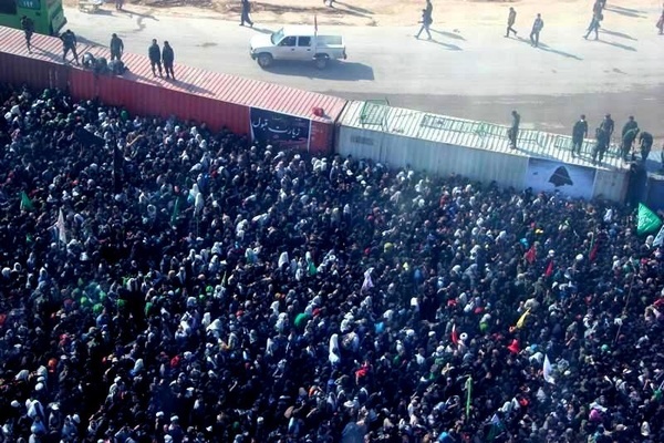 تردد 800 هزار زائر از مرز مهران به سمت عتبات عالیات  تکمیل ظرفیت پارکینگ‌ها