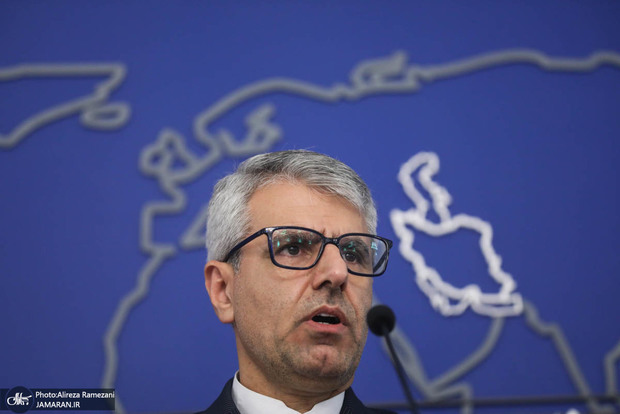 سخنگوی وزارت خارجه: تبادل پیام‌ها ادامه‌ دارد/ جمهوری اسلامی به خوبی می‌تواند امنیت تنگه هرمز را تأمین کند؛ مشروط به اینکه حضور و دخالت‌ آمریکا در منطقه پایان پیدا کند/ هیچ کدام‌ از حدس و گمان‌های تمدید آتش‌بس قابل تأیید نیست