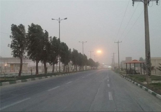 توده گرد و غبار به سوی خوزستان در حرکت است