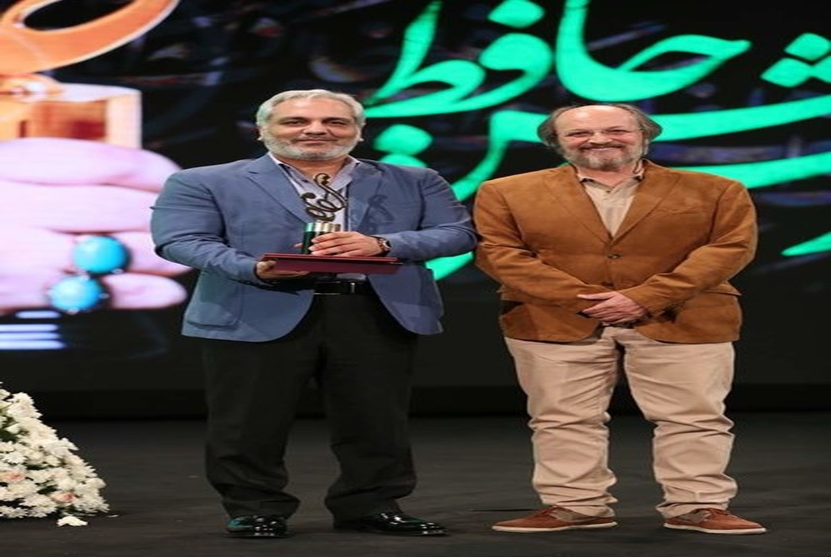 حرف های مهران مدیری هنگام گرفتن جایزه بهترین چهره تلویزیونی سال+عکس
