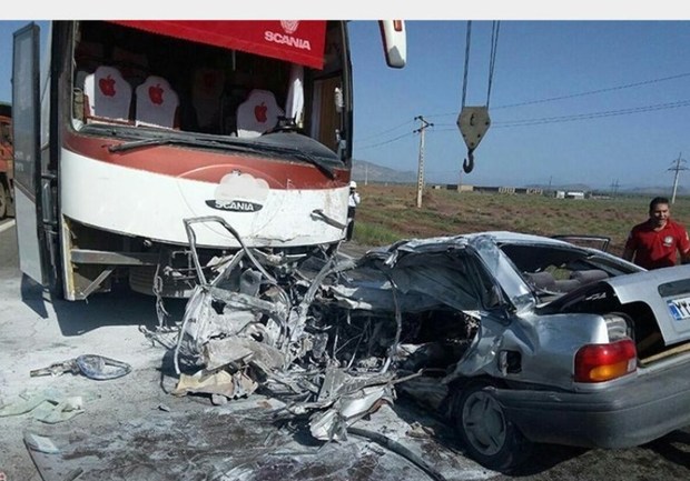 تصادف اتوبوس با پراید در شیروان یک کشته و سه مصدوم برجای گذاشت