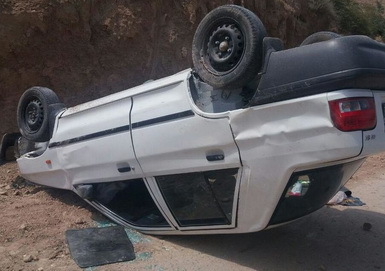 واژگونی خودرو پراید در آزاد راه نطنز- کاشان 6 مجروح برجای گذاشت