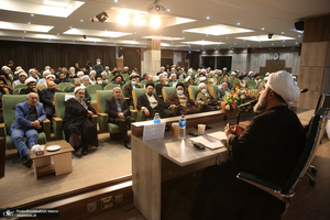مراسم رونمایی از کتاب جدید سید حسن خمینی