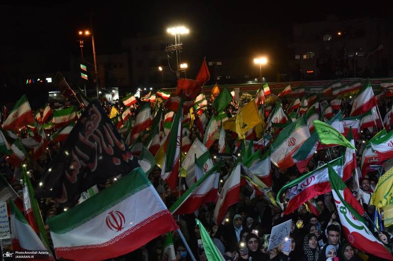 پنجاه و هشتمین اجتماع پر شور مردم در میدان انقلاب