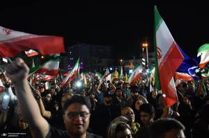 پنجاه و هشتمین اجتماع پر شور مردم در میدان انقلاب