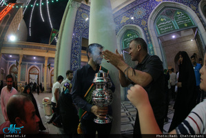 حال و هوای حرم کریمه اهل بیت(ع) در شب میلاد امام رضا(ع)