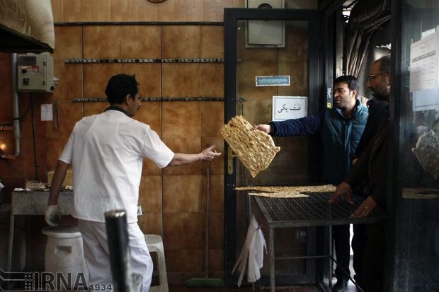 پخت و توزیع نان رایگان در ۱۱۰ نانوایی گیلان خیرات سردار سلیمانی