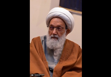 شیخ عیسی قاسم: امتی گسترده در سراسر گیتی پشتیبان آیت‌الله خامنه‌ای است/آیا حتی یک ایرانی عاقل باور می‌کند که لشکرکشی تجاوزکارانه آمریکا و اسرائیل در جنگ 12روزه و تلاش پس از آن برای به راه انداختن جنگی مستقیم و خشن‌تر ناشی از رحمت ترامپ برای ملت ایران است؟