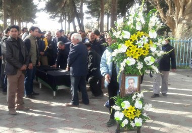 پیکر یک نویسنده و مترجم  فقید در باغمزار کاشمر آرام گرفت