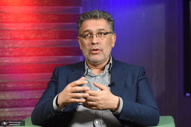 ابوالفتح، کارشناس مسائل آمریکا: فضای موجود فاصله بسیار زیادی با ادعاهای ترامپ دارد/ واشنگتن باید نگاهش را تغییر دهد/ عقل جمعی ایالات متحده ترمز را می‌کشد و جلوی آشوب‌سازی ترامپ را می‌گیرد