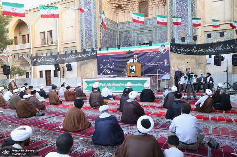 مراسم بزرگداشت حضرت امام خمینی(س) در مدرسه فیضیه قم