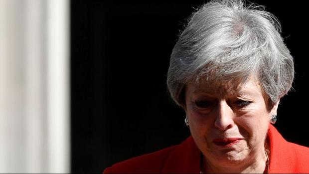 نخست وزیر انگلیس از مقام خود استعفا کرد/ واکنش های بین المللی به زلزله سیاسی در قاره اروپا