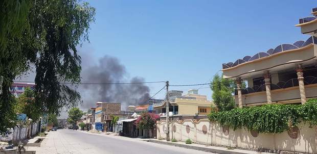 تصاویر/ انفجار و تیراندازی در منطقه دولتی جلال آباد
