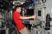 رکورد جدید فضانورد روس در پرواز فضایی
