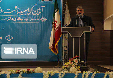 اظهارات وزیر فرهنگ و ارشاد در خصوص بیمه و مشکلات خبرنگاران