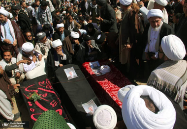 یک کارشناس مسائل خاورمیانه: احتمال توافق پنهانی بین داعش خراسان و طالبان وجود دارد/ شیعیان با توجه به جمعیتشان سهمی از قدرت ندارند/ طالبان حق آبه ایران را نمی دهد/ حذف زبان فارسی در افغانستان برای ما یک خطر است