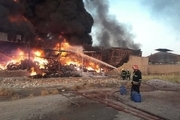 حریق در انبار لاستیک ضایعاتی رباط‌کریم تهران/ حجم آتش بسیار گسترده است