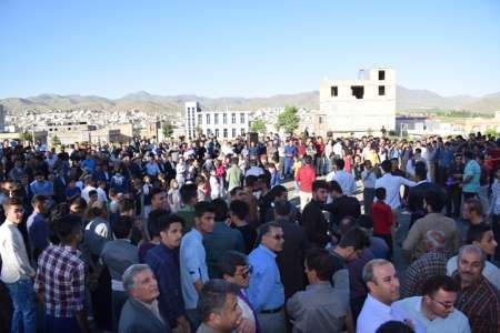 جشن پیروزی دکتر روحانی در کامیاران برگزار شد