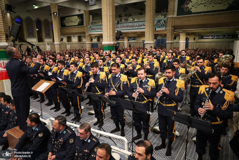 دیدار جمعی از فرماندهان و کارکنان نیروی هوایی ارتش با فرمانده معظم کل قوا