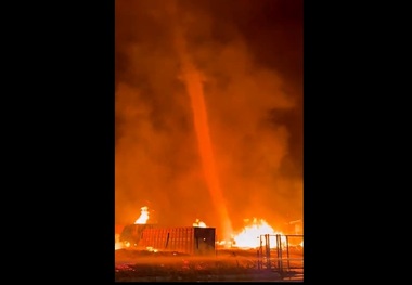 پدیده نادر «گردباد آتشین» دیده شد + فیلم