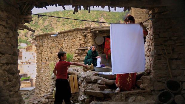 کارگردان کردستانی توت را به بازار فیلم آورد