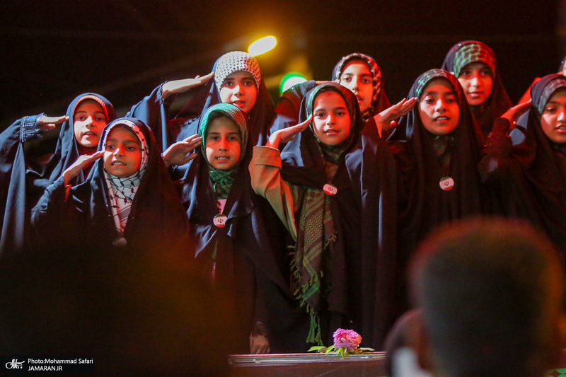 اجتماع عشایر فسا در حمایت از رزمندگان جبهه ی مقابله با دشمن آمریکایی - صهیونی