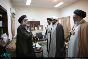 دیدار جمعی از اعضای مجلس علمای شیعه اروپاه با سید حسن خمینی 