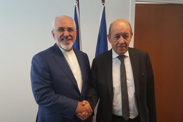 وزیر خارجه فرانسه در گفت وگوی تلفنی با ظریف: فرانسه بر بهره مندی ایران از مزایای اقتصادی برجام تاکید دارد