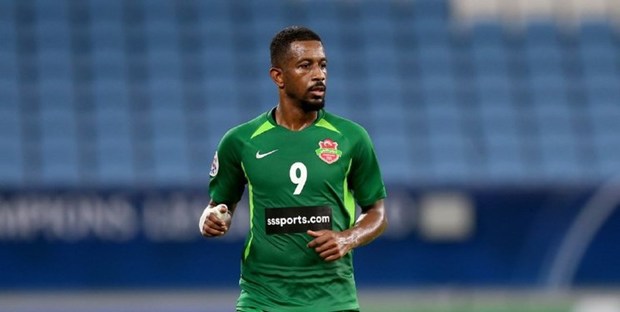 مدافع الاهلی بهترین بازیکن دیدار با شهرخودرو شد
