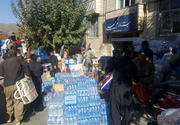 اشباع کمک‌های مردمی در مناطق زلزله زده استان کرمانشاه