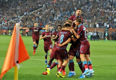 تست کرونای حسینی و یارانش در ترابوزان اسپور منفی اعلام شد
