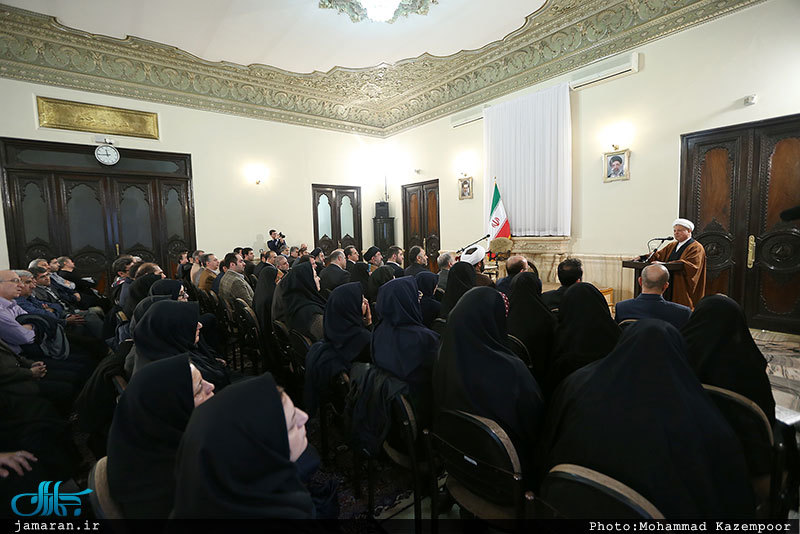 دیدار سرپرست، معاونین و جمعی از کارکنان و دانشجویان دانشگاه آزاد واحد یادگار امام با آیت الله هاشمی رفسنجانی