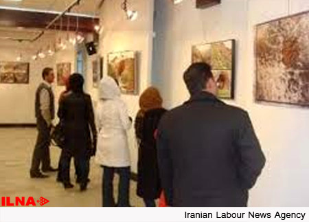 هنر باید وسیله‌ای برای معرفی ارزش‌های انقلاب اسلامی باشد
