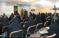 از ممتازین شرکت کننده در دوره حضوری آموزش تخصصی اندیشه امام خمینی(س) تقدیر شد