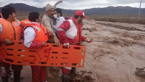 امدادرسانی هلال احمر به ۱۰۷ گرفتار در سیلاب در خراسان رضوی