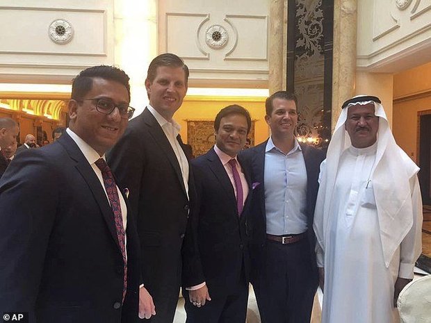 افتتاح «باشگاه گلف ترامپ» در دبی با حضور پسرانش