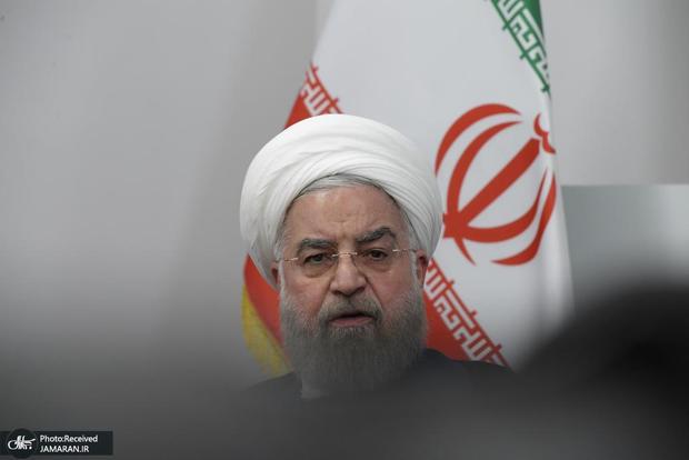 روحانی: همه مخاطب بیانات مقام معظم رهبری هستند/ صندوق رأی یعنی نه به دیکتاتوری/ رأی ما باید رأی به تغییر و تحول باشد/ وظیفه ماست که انتخابات را از حالت سردی دربیاوریم