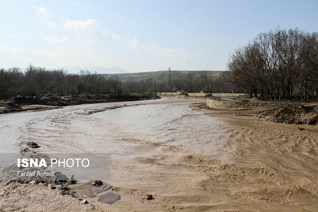 احتمال بروز سیلاب و آب گرفتگی معابر در آذربایجان شرقی  کاهش 5 تا 15 درجه‌ای هوا