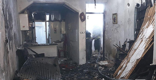 مهار آتش سوزی سه واحد مسکونی در رشت با تلاش 35 آتش نشان