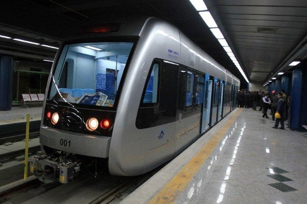 ایستگاه مترو ملت تهران به علت تجمع برخی افراد تعطیل شد