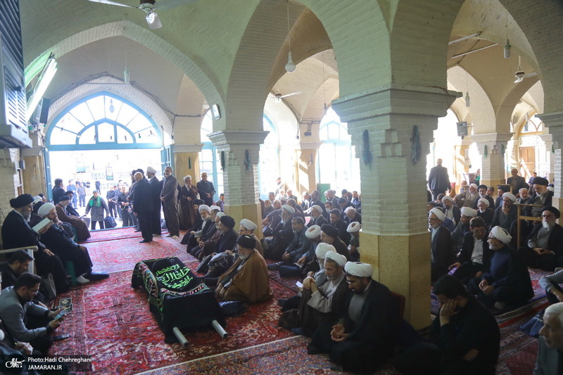 مراسم تشییع آیت الله موسوی تبریزی (ره)