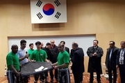 مراسم گلریزان در کره‌جنوبی برای کمک به زلزله‌زدگان کرمانشاه+ عکس
