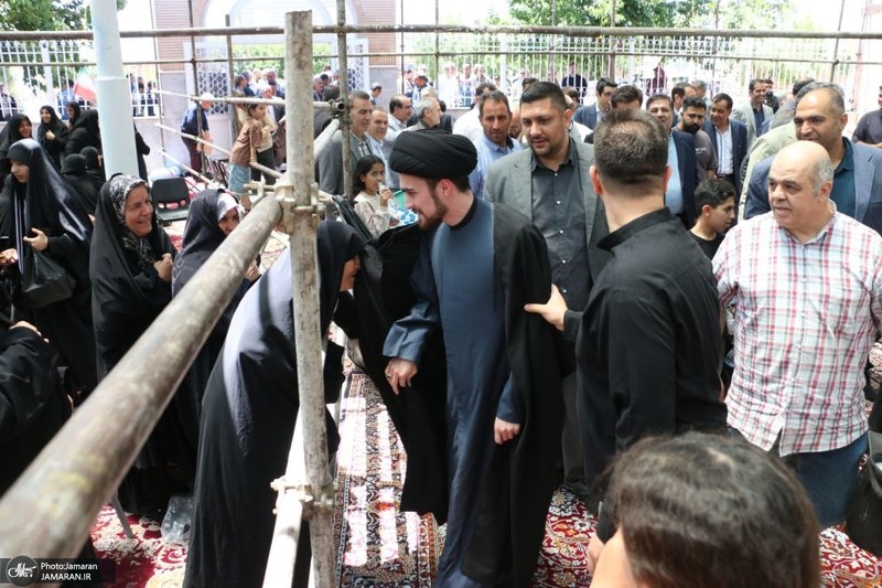 مراسم سی و هفتمین سالگرد بزرگداشت امام خمینی (س) در روستای خیارج استان قزوين